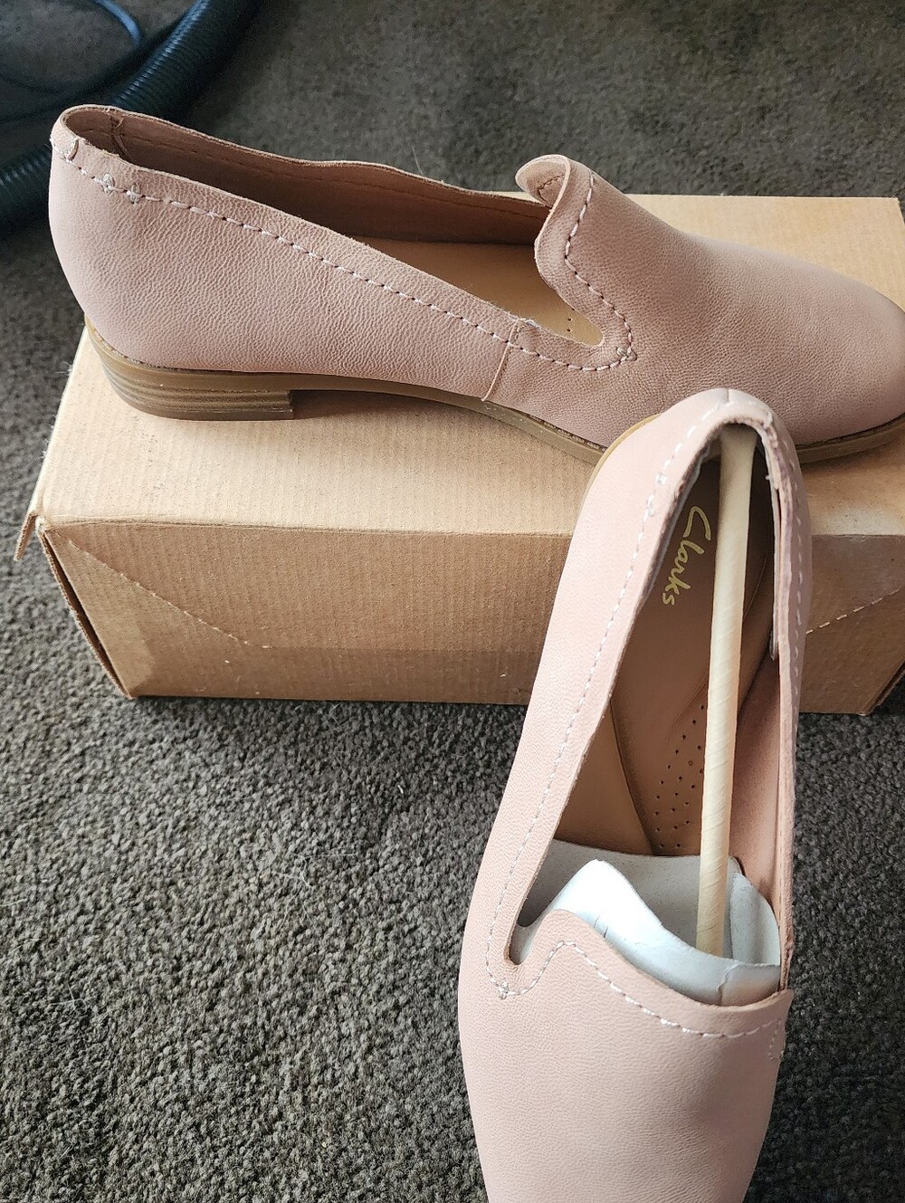 *NEW* Clarks Women's Blush Pink Slip-On Loafers